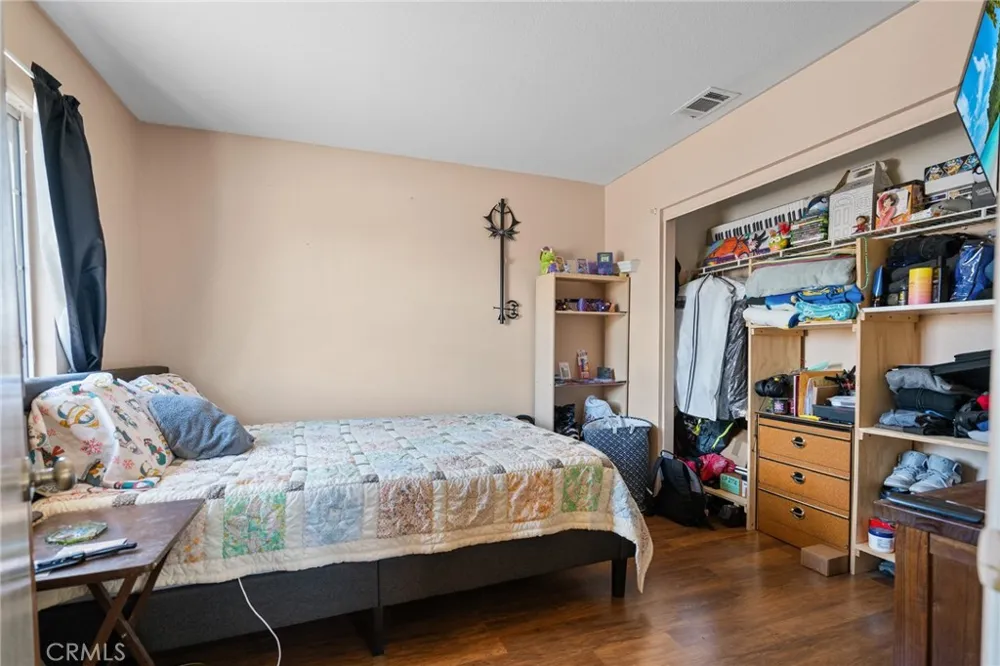 10654 Alton Place Adelanto, CA 92301
