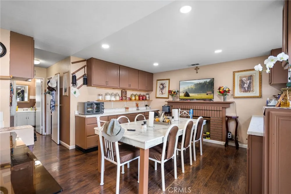 10654 Alton Place Adelanto, CA 92301
