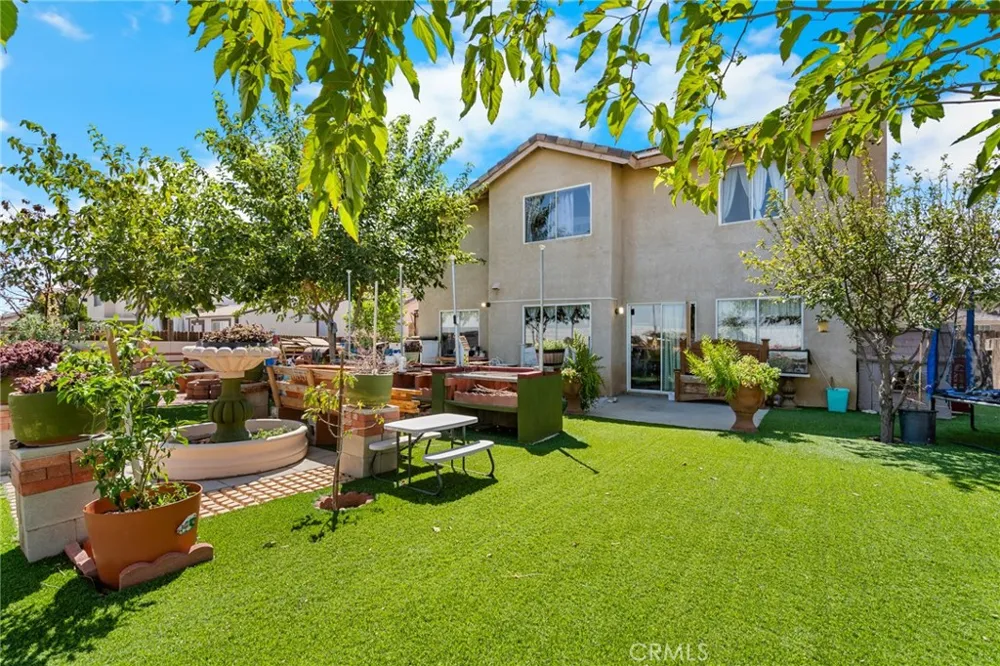 10654 Alton Place Adelanto, CA 92301