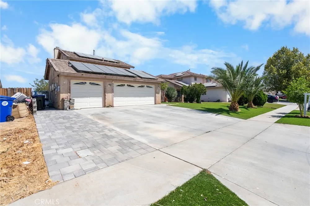 10654 Alton Place Adelanto, CA 92301