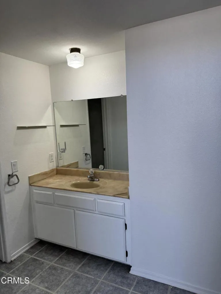 113 Poxon Place West Covina, CA 91790