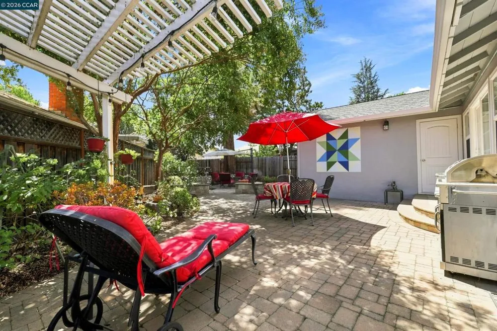 4044 Poplar Ave Concord, CA 94521