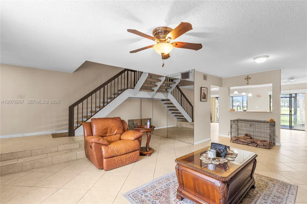 1231 W Fairway Rd Pembroke Pines, FL 33026