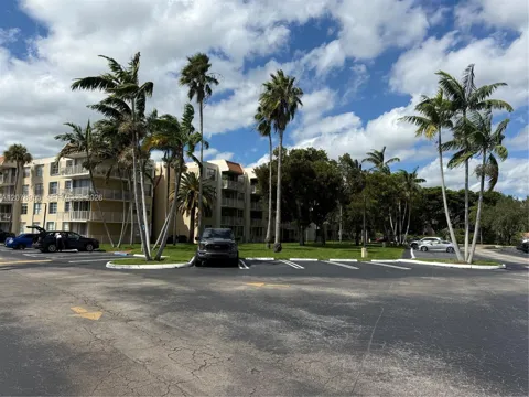 13100 SW 92 AV #A-PH10