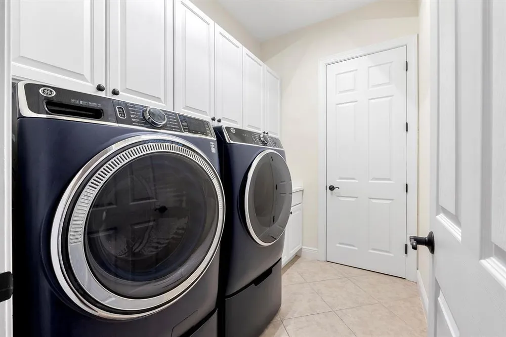 8050 NW 121ST Parkland, FL 33076