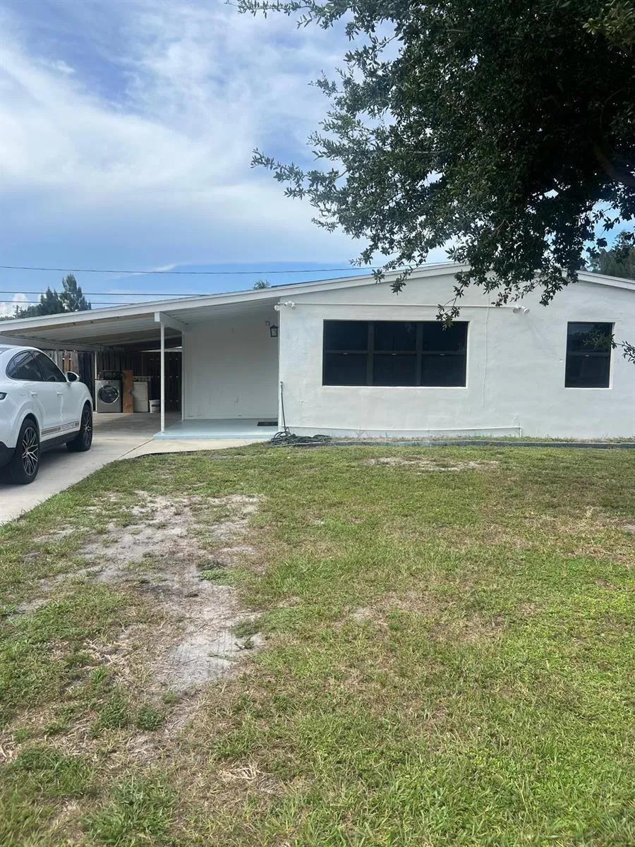 3022 French Avenue Lake Worth, FL 33461