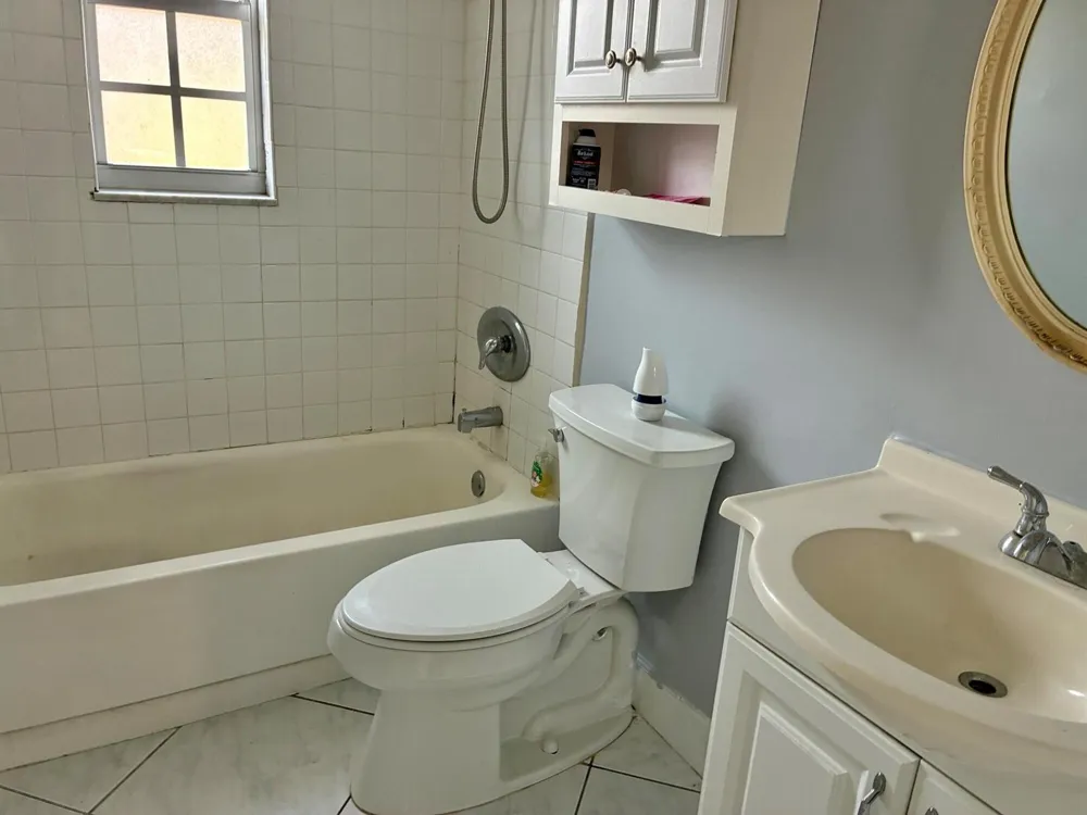 3056 RIVERSIDE #1C Coral Springs, FL 33065