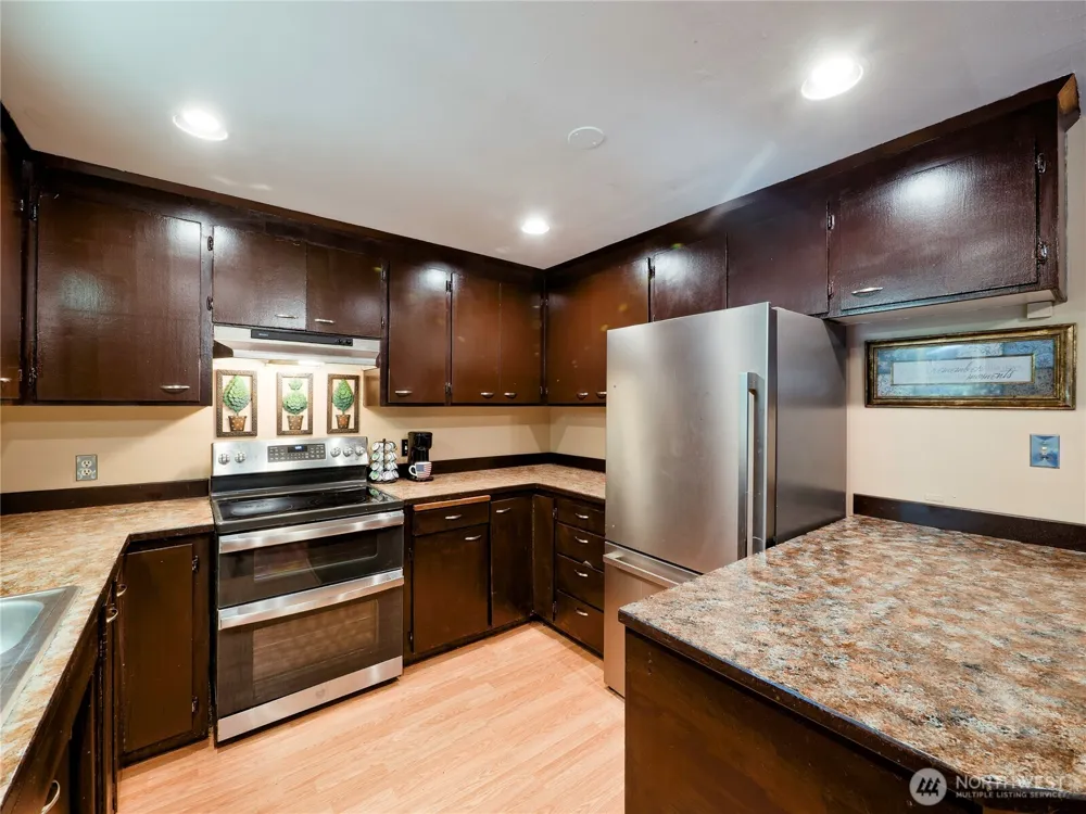 30443 3rd Avenue S Federal Way, WA 98003