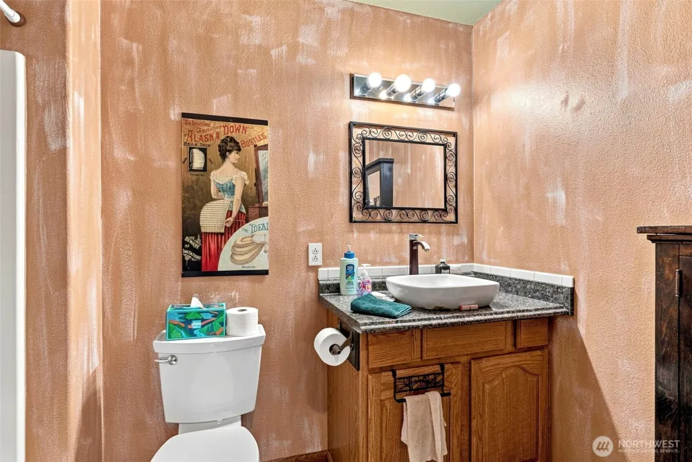 10 Par Drive Cathlamet, WA 98612