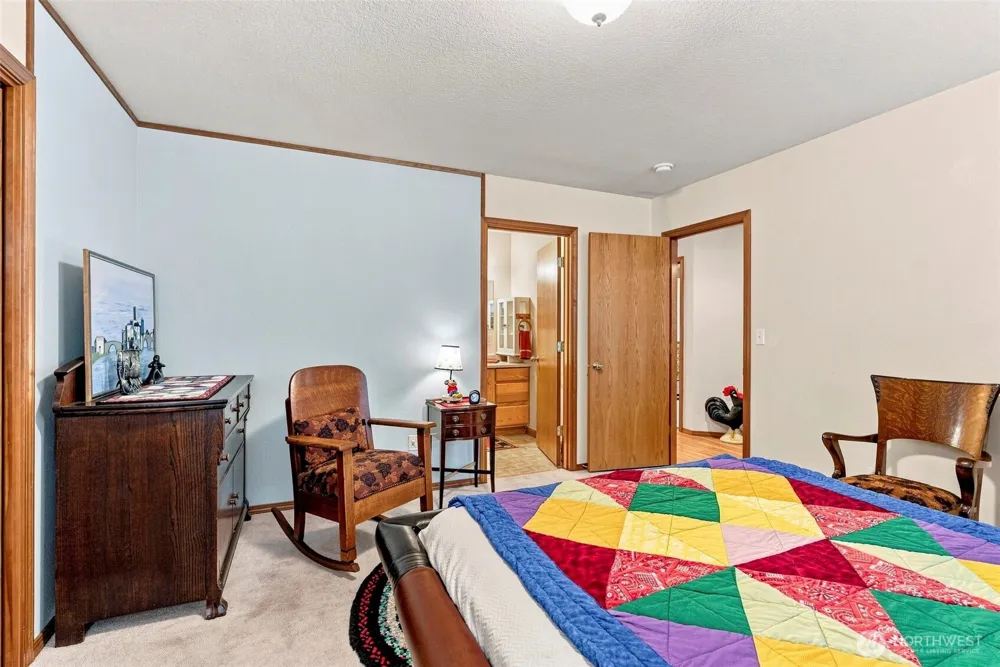 10 Par Drive Cathlamet, WA 98612