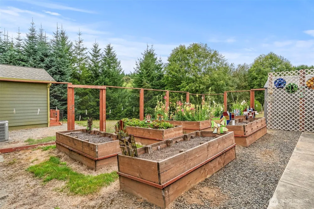 10 Par Drive Cathlamet, WA 98612