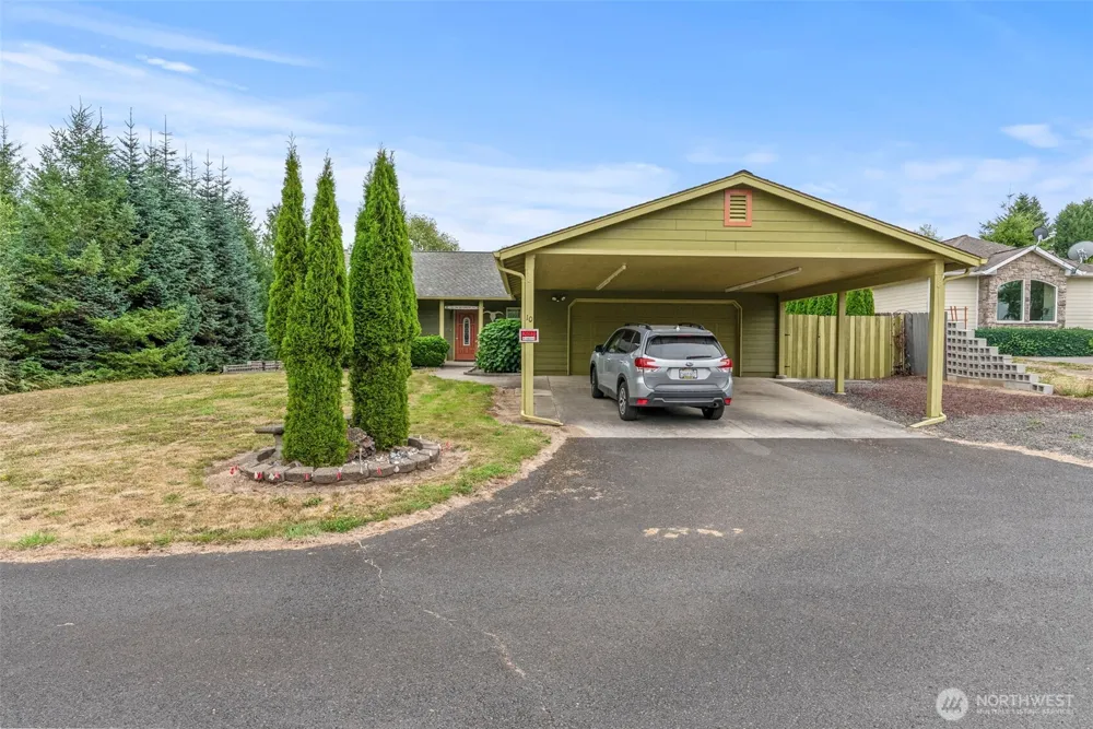 10 Par Drive Cathlamet, WA 98612