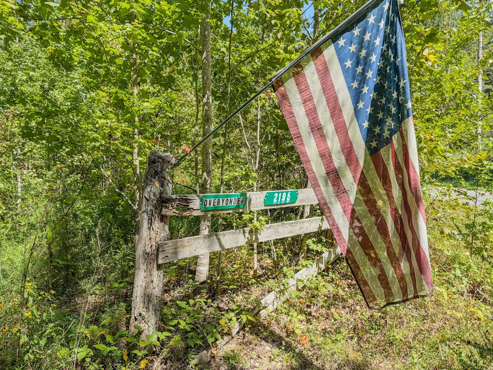 2195 Whiteoak Rd E Clifton, TN 38425
