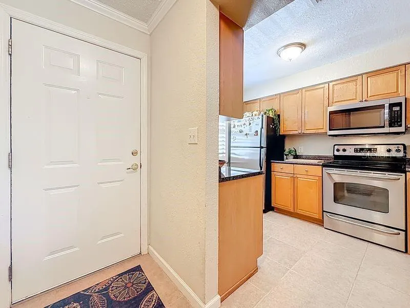 10199 SAILWINDS BOULEVARD S #201 Largo, FL 33773