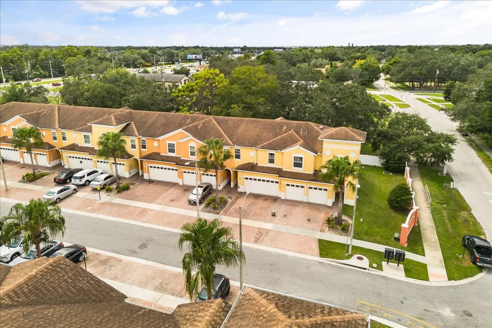 2036 ROYALVISTA COURT Orlando, FL 32817