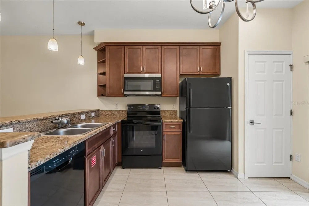 2036 ROYAL VISTA COURT Orlando, FL 32817