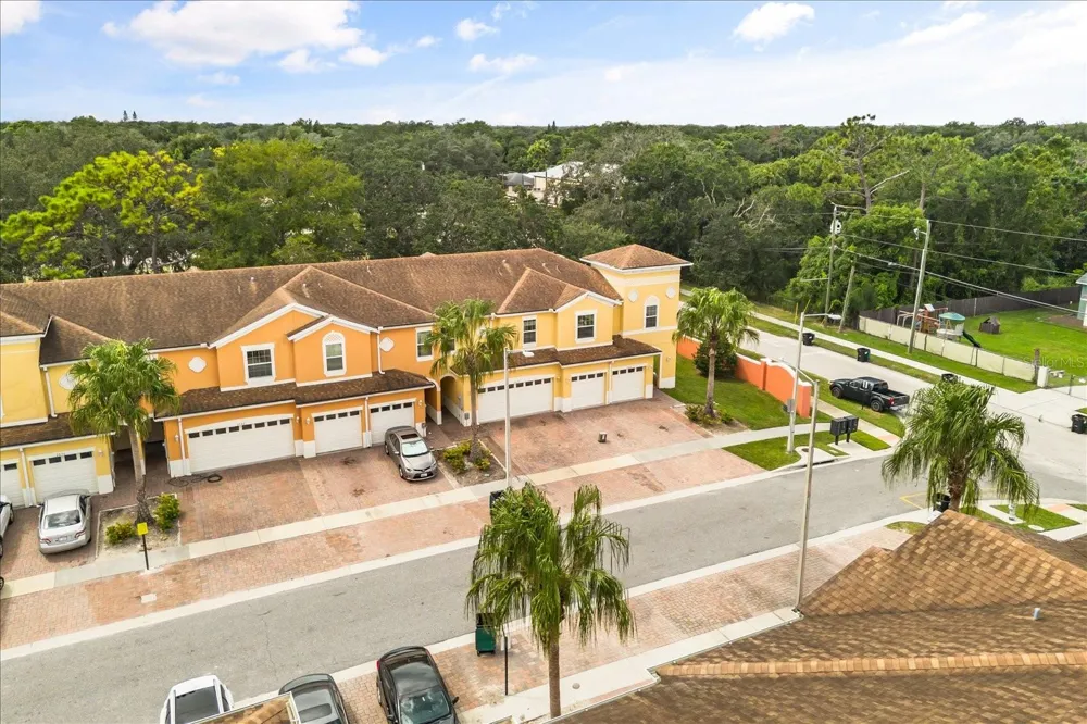 2036 ROYAL VISTA COURT Orlando, FL 32817