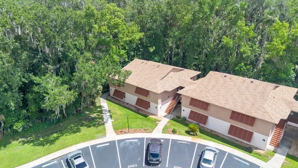 150 WAX MYRTLE WOODS COURT #9B Deltona, FL 32725
