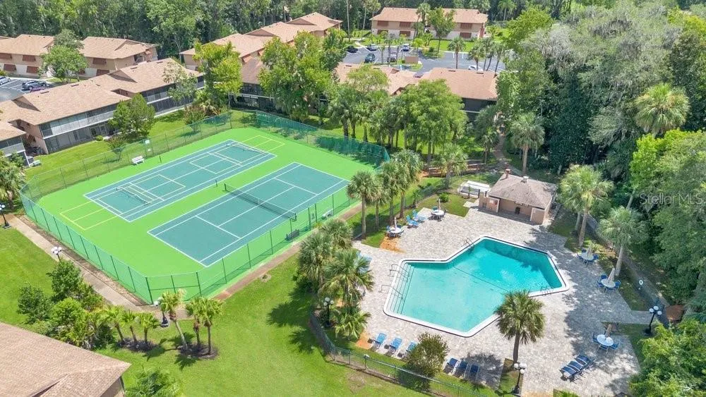 150 WAX MYRTLE WOODS COURT #9B Deltona, FL 32725