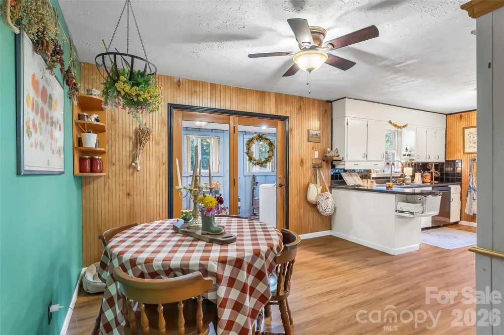 312 Hidden Valley Circle Canton, NC 28716