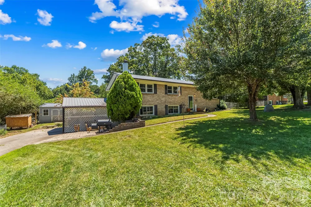 312 Hidden Valley Circle Canton, NC 28716