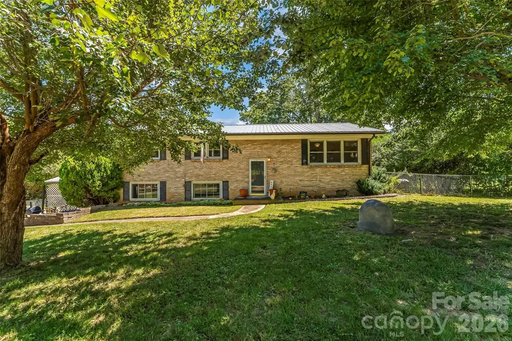 312 Hidden Valley Circle Canton, NC 28716