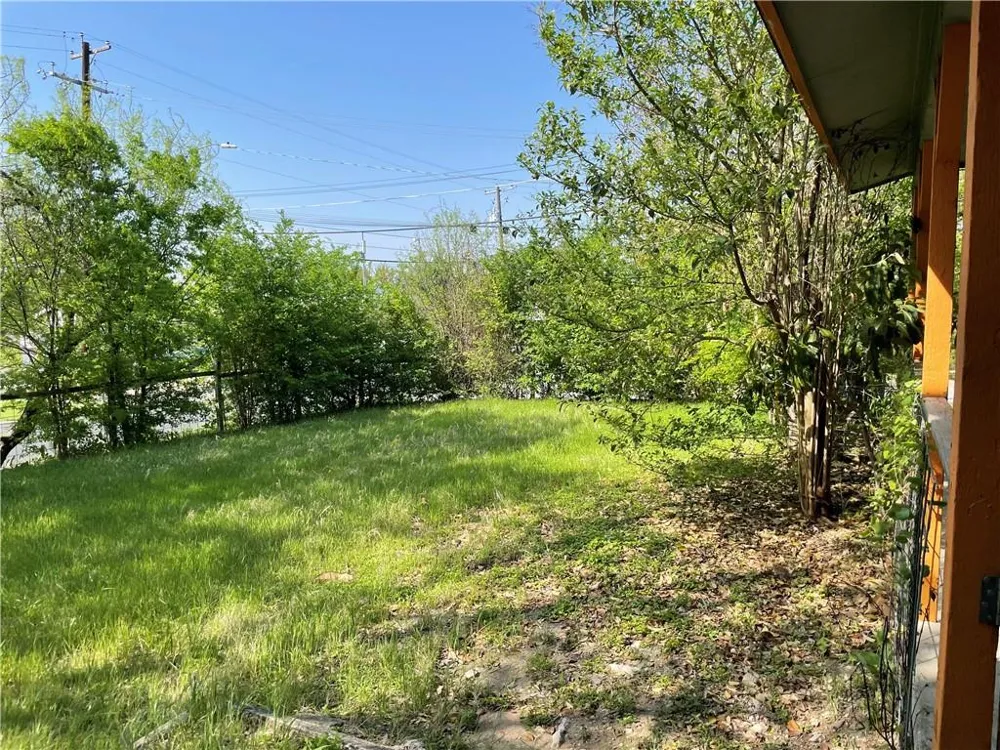 1601 Taylor Gaines Street #B Austin, TX 78741
