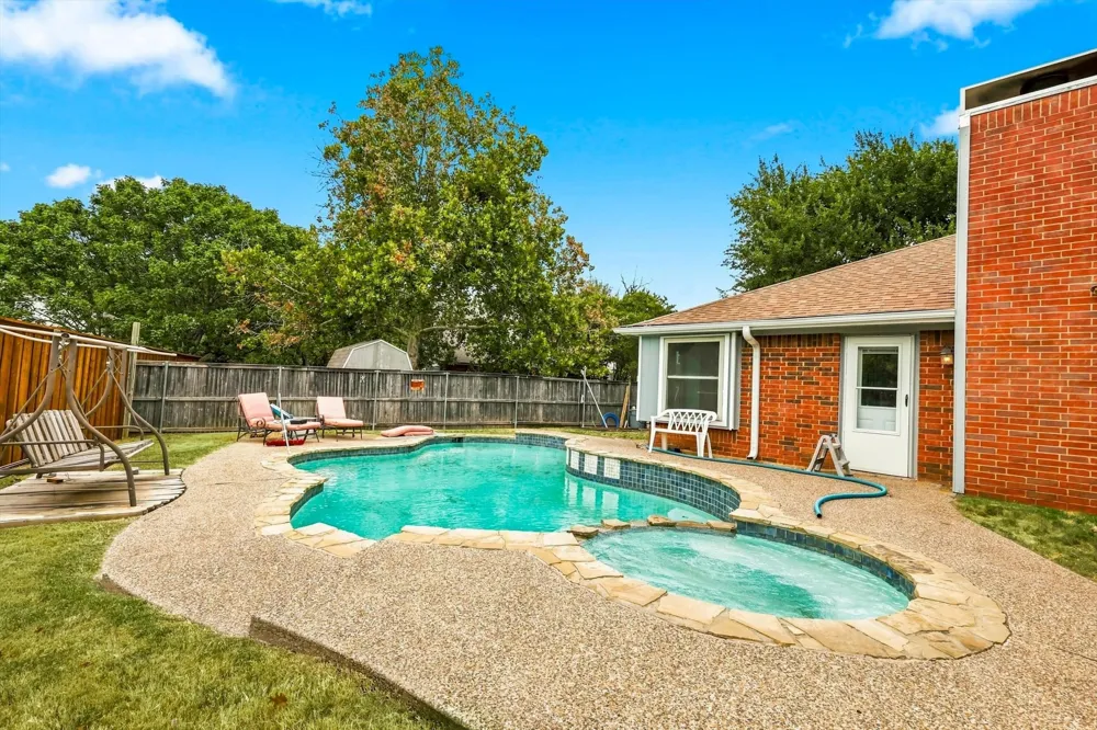 2714 Skyview Drive Corinth, TX 76210
