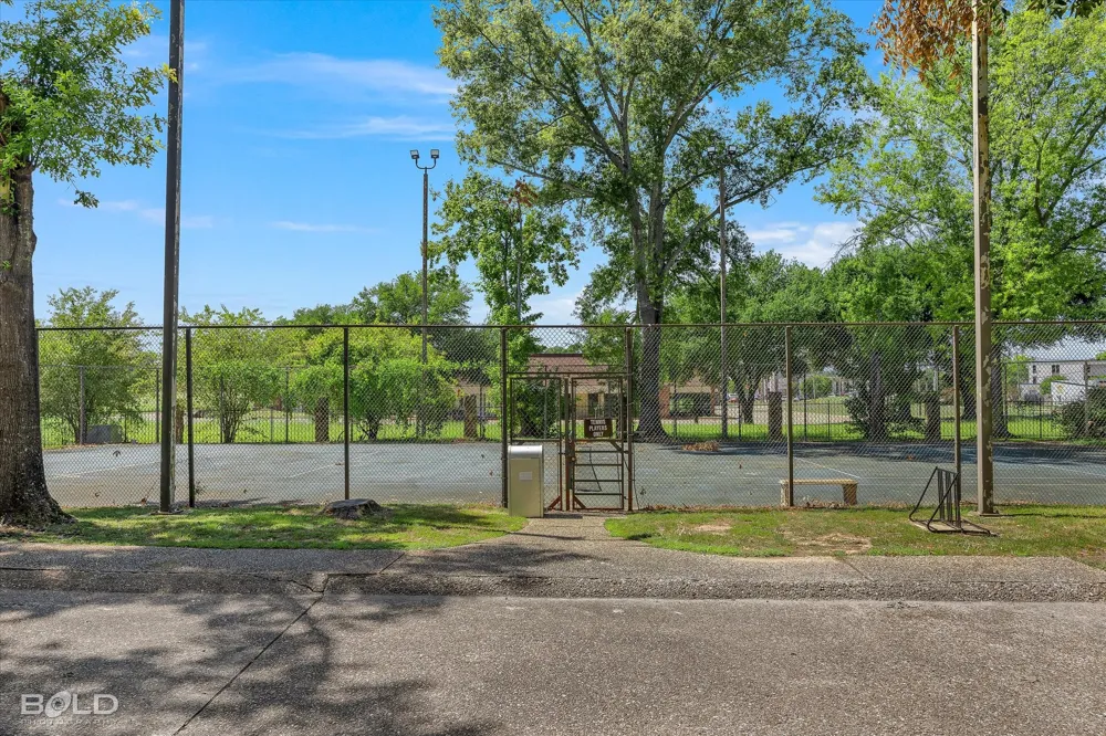 3328 Eastwood Drive Shreveport, LA 71105