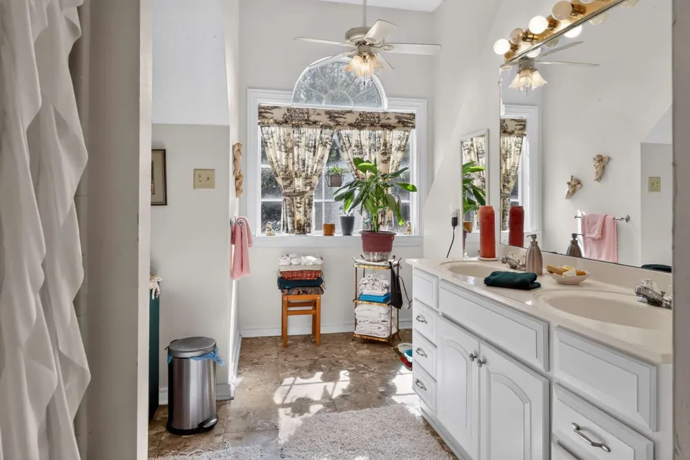 3507 Azalea Street Brenham, TX 77833