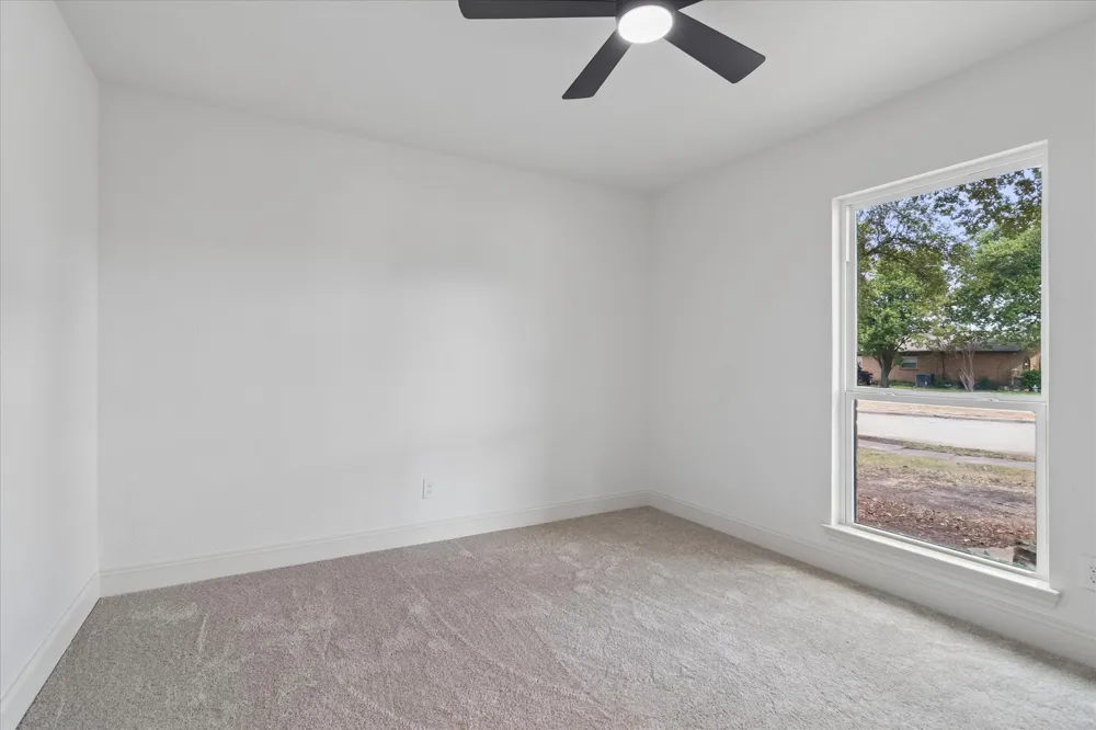 4801 Elm Ridge Lane Garland, TX 75044