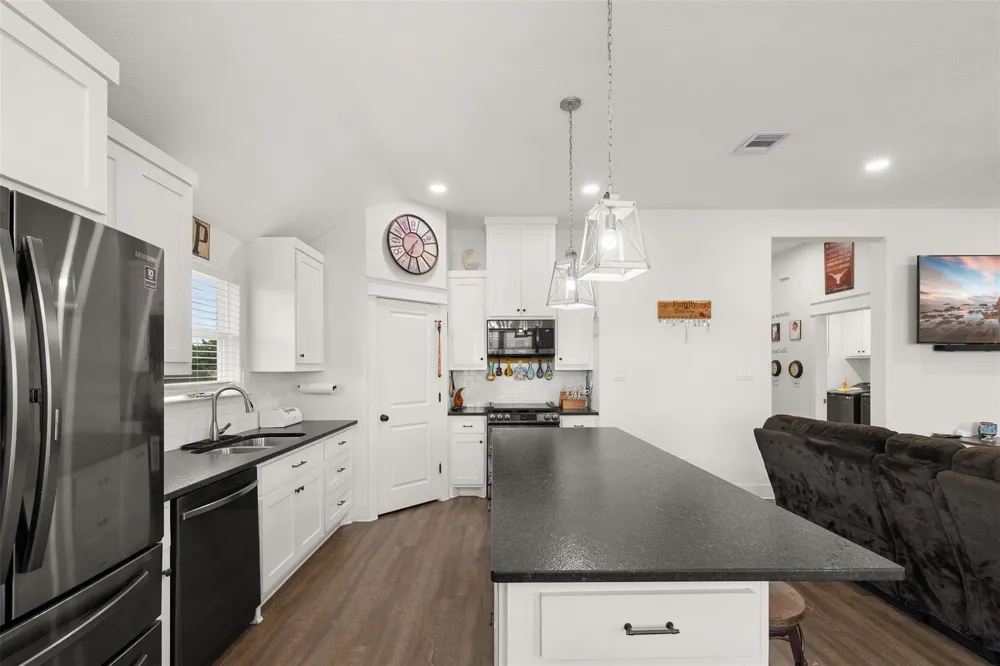 149 Windmill Road Snook, TX 77879