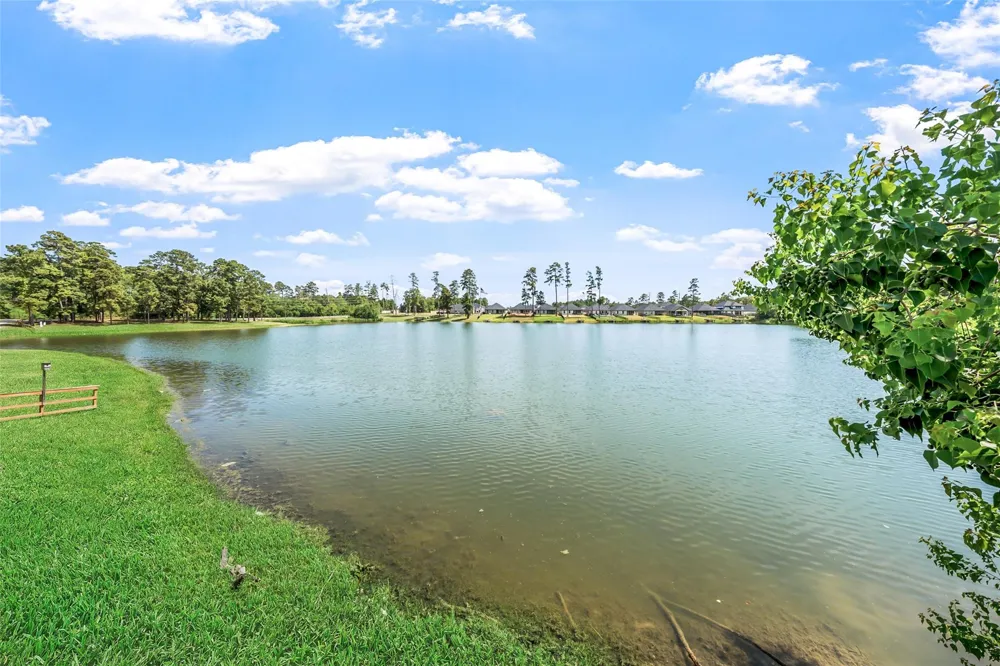 11995 La Salle River Road Conroe, TX 77304