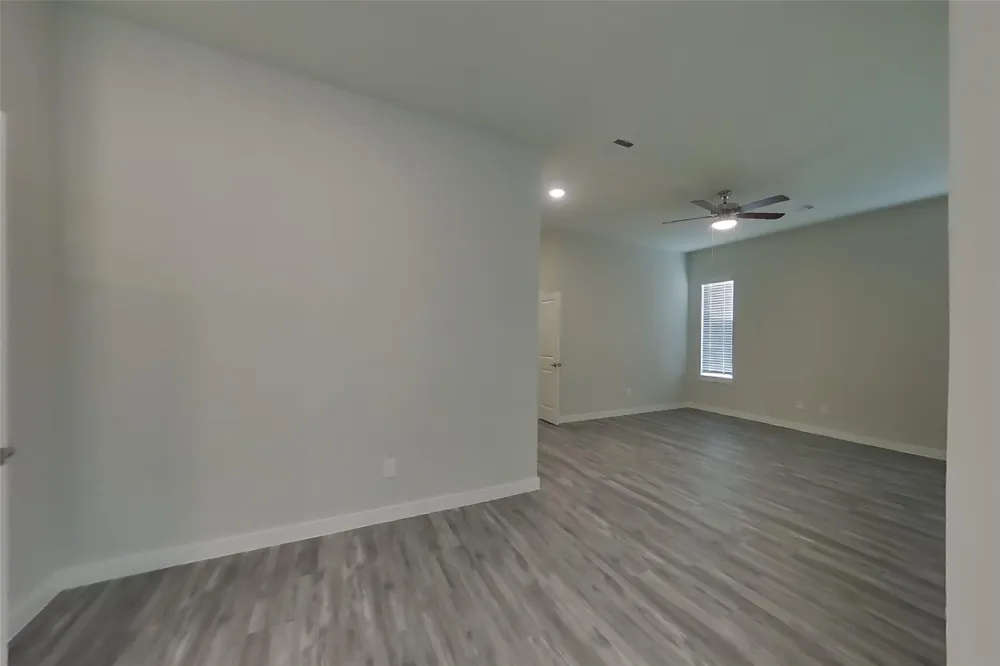 9835 Willow Creek Commerce Drive #301 Tomball, TX 77375
