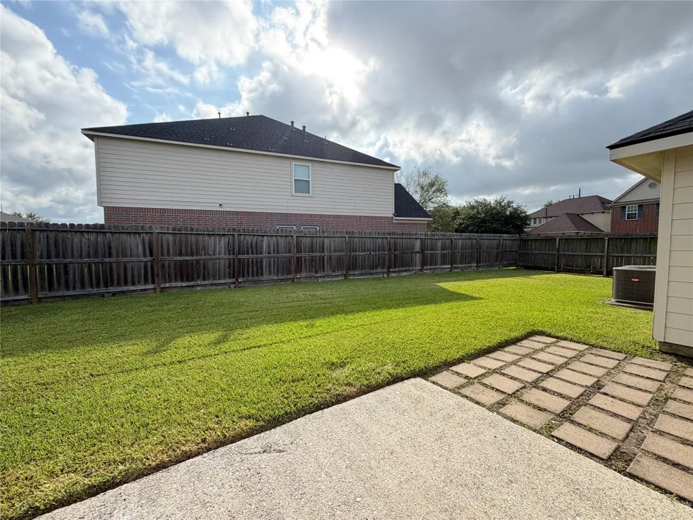 2131 Pickwick Pines Drive Humble, TX 77396