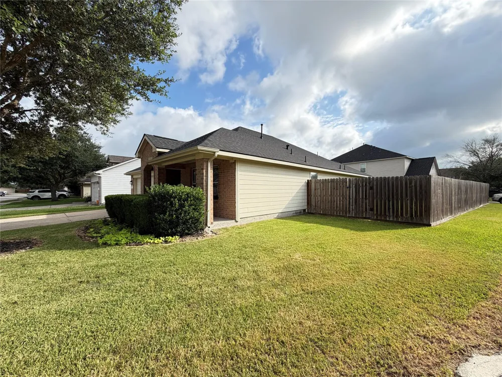 2131 Pickwick Pines Drive Humble, TX 77396