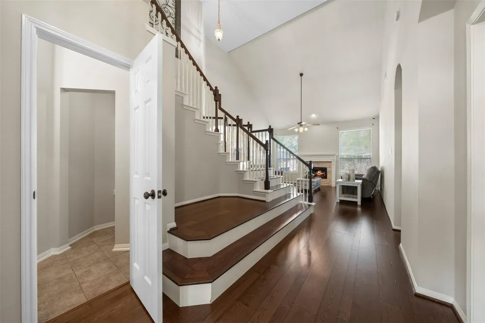 13711 Layton Hills Drive Cypress, TX 77429