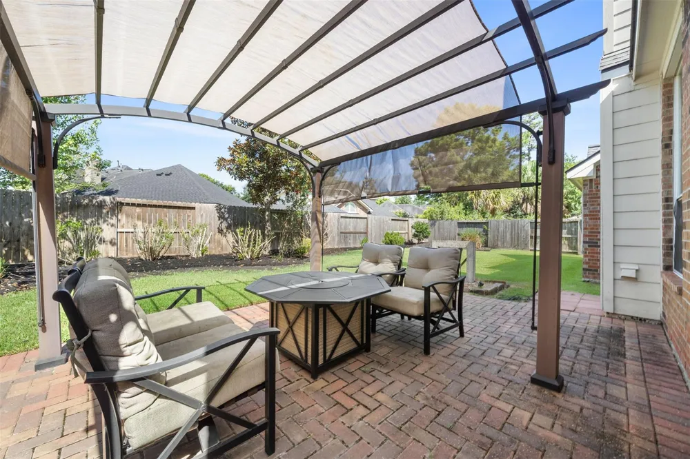 13711 Layton Hills Drive Cypress, TX 77429
