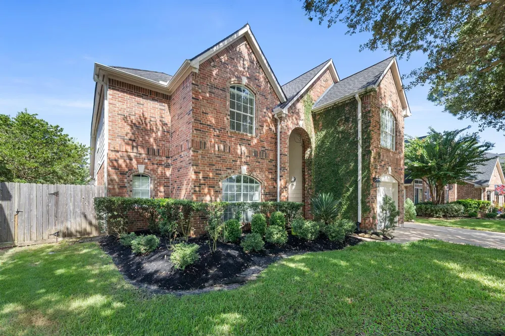 13711 Layton Hills Drive Cypress, TX 77429
