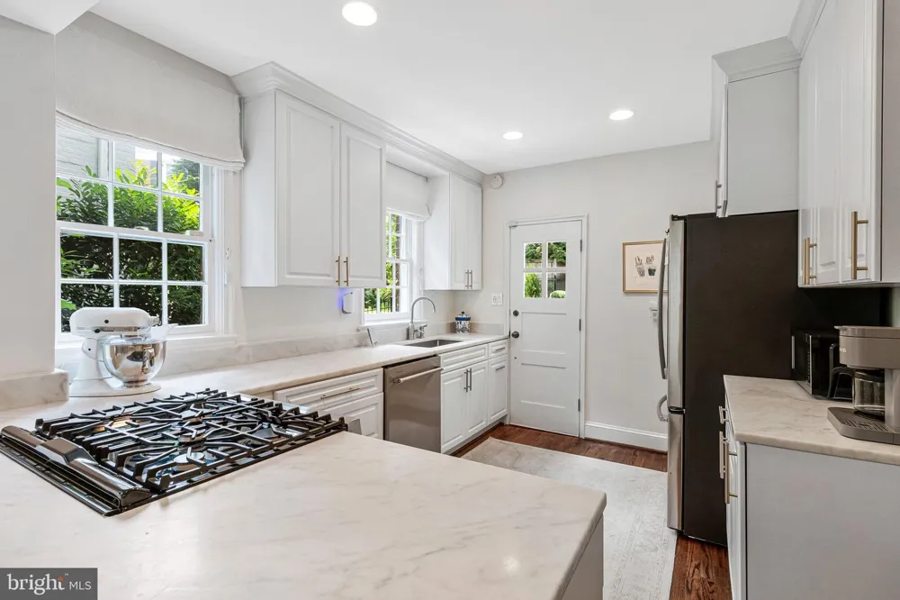 4607 KENMORE DRIVE NW Washington, DC 20007