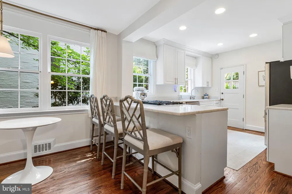 4607 KENMORE DRIVE NW Washington, DC 20007