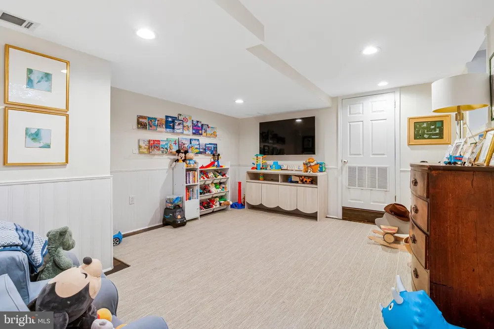 4607 KENMORE DRIVE NW Washington, DC 20007