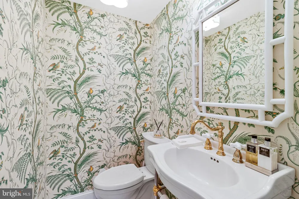 4607 KENMORE DRIVE NW Washington, DC 20007