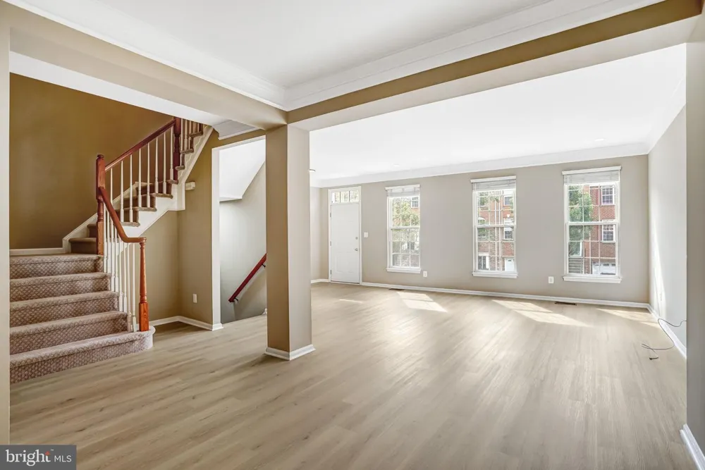 21365 HANSBERRY TERRACE Ashburn, VA 20147