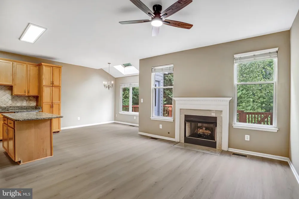 21365 HANSBERRY TERRACE Ashburn, VA 20147