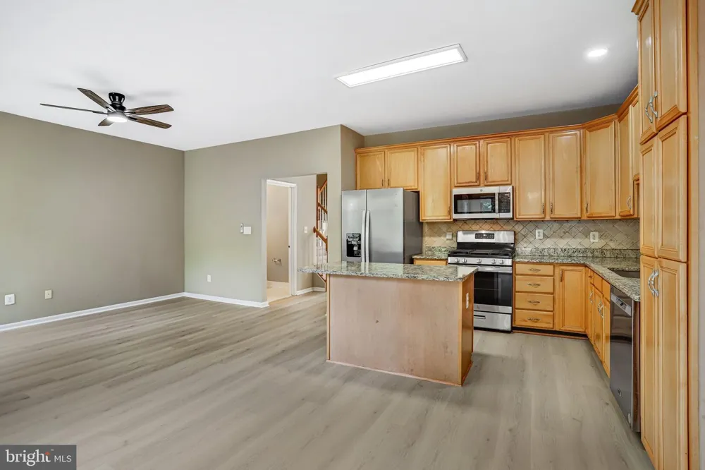 21365 HANSBERRY TERRACE Ashburn, VA 20147