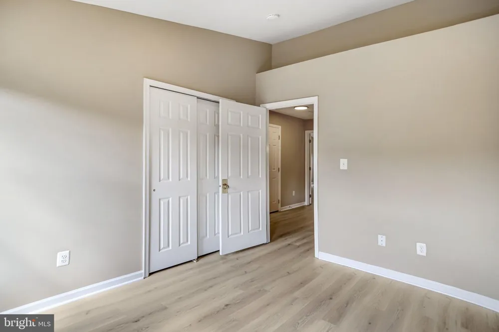 21365 HANSBERRY TERRACE Ashburn, VA 20147
