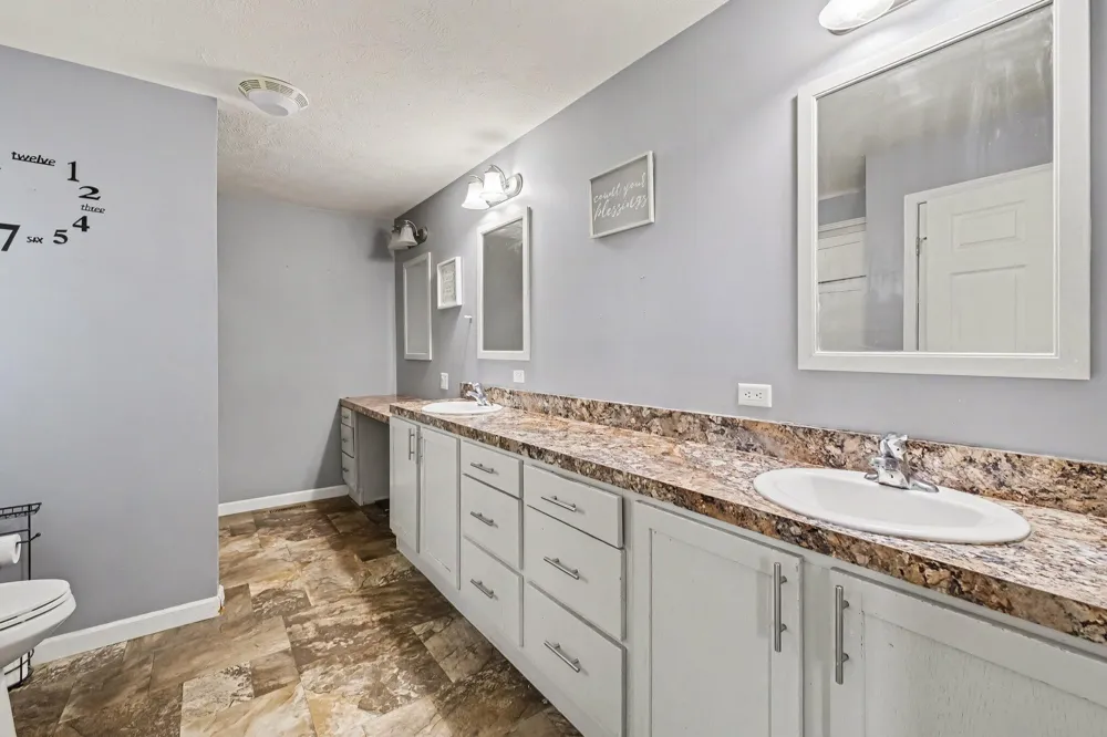 4144 Doxee Drive Allendale, MI 49401