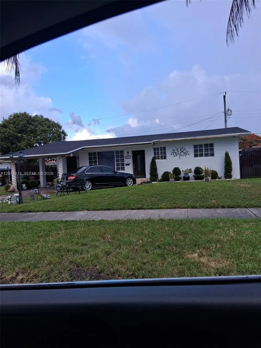 4601 W 9th Ave Hialeah, FL 33012