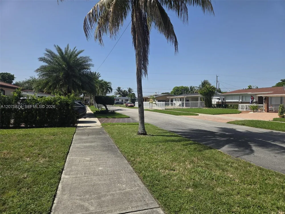 4601 W 9th Ave Hialeah, FL 33012